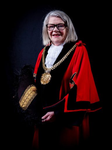 Barbara Murray